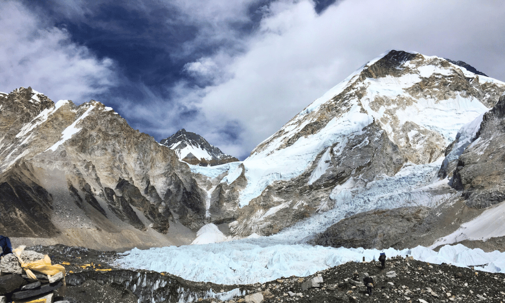 The temperature of mount everest